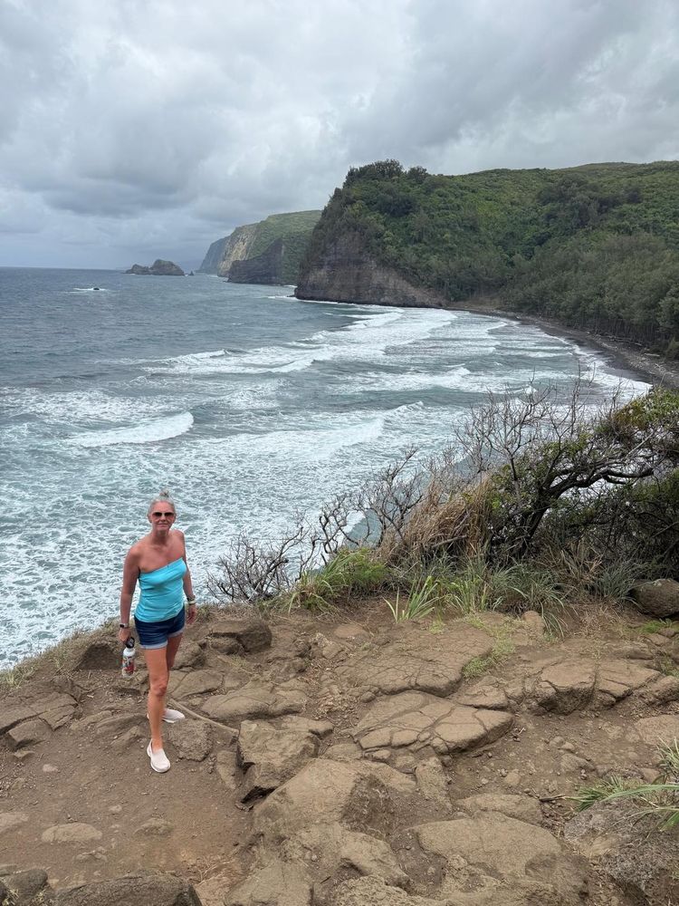 Lookout point on the Big Island in Hawaii...sea, sky, cliffs...