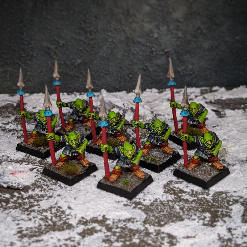 90s Warhammer goblins with spears 