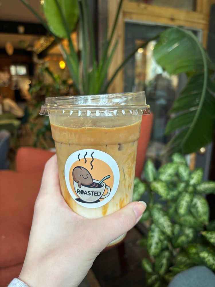 caramel macchiato at Roasted in Tremont