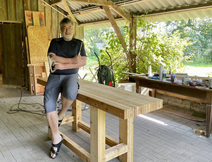 Hobelbank steht das erste Mal auf den Beinen