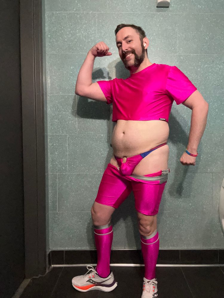 Same as second pic, with me flexing