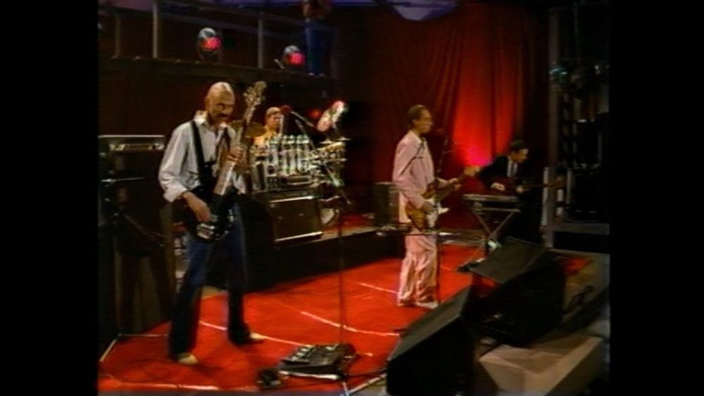 King Crimson - "Thela Hun Ginjeet" on "Fridays" (12/4/81) - Audio from the ABC network feed