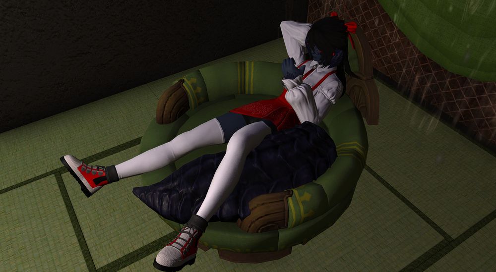 not gonna lie when i got the idea to do the leg-over-tail thing it felt like a jimmy neutron brain blast.