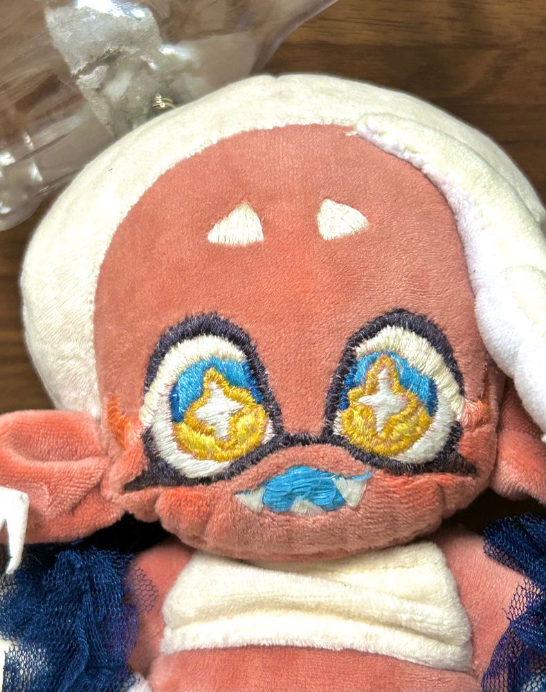 刺繍シートの残りが目立ってたから取りました♩あとはほんのりチークを入れてみたり…👀