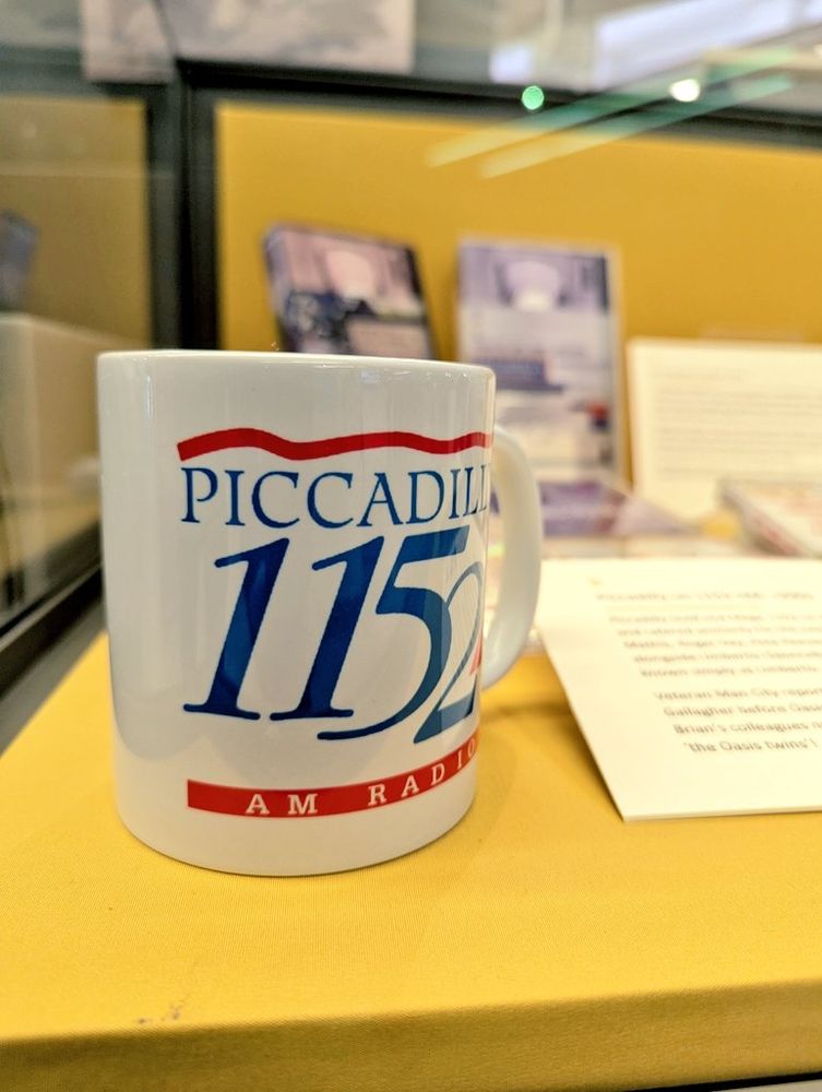 Piccadilly 1152 mug