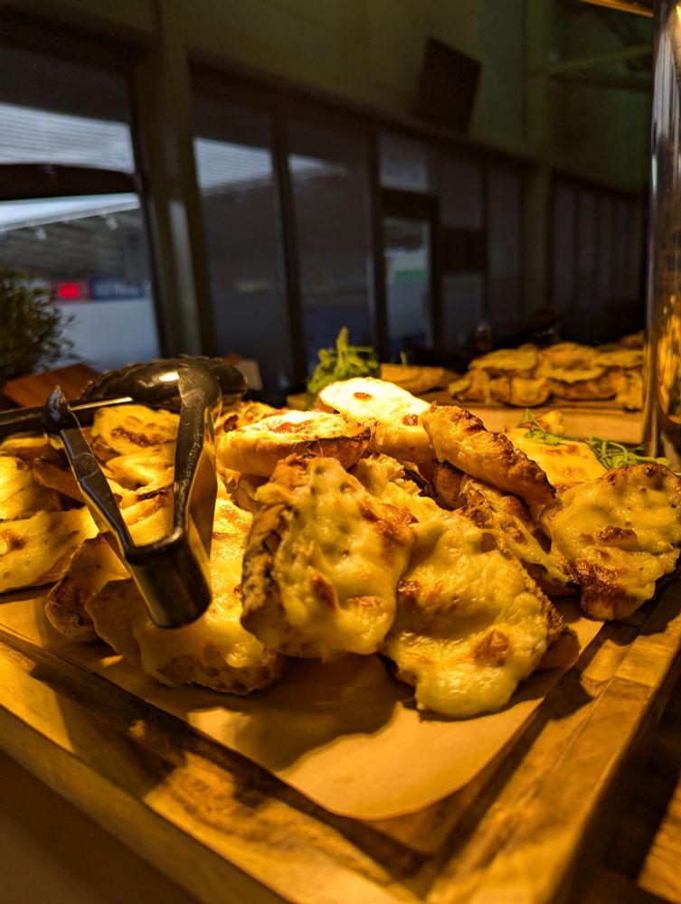 Breakfast bar