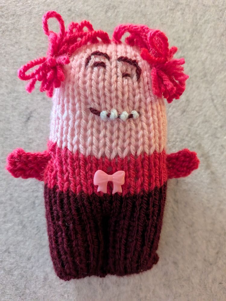 knitted minimonster