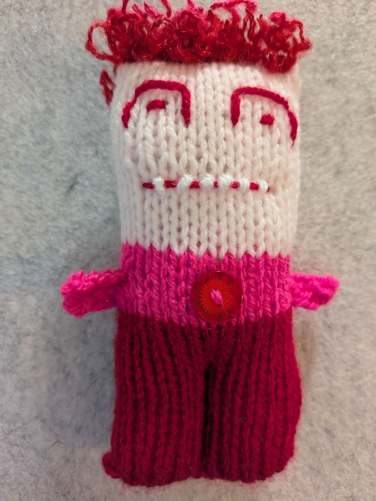 knitted minimonster