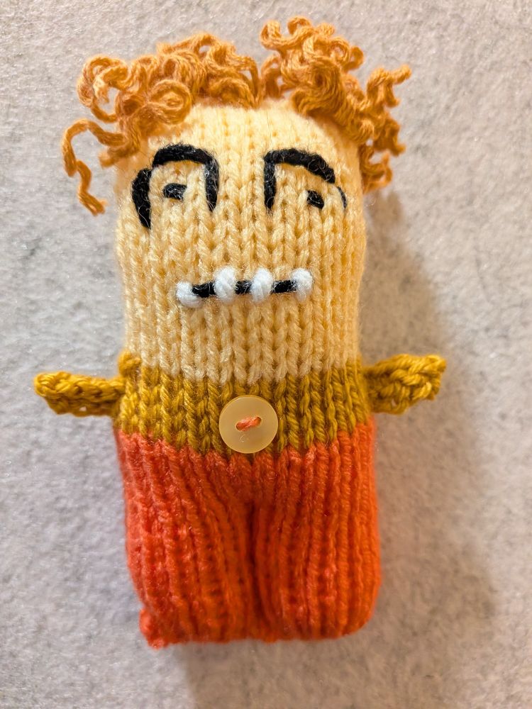 knitted minimonster