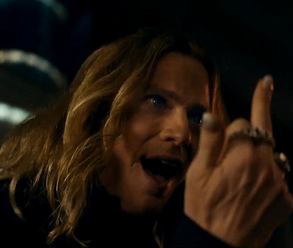 lestat in s3 giving someone the middle finger with his mouth open 