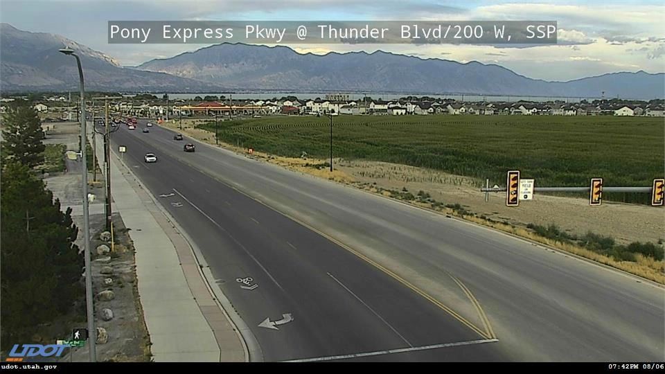 Pony Express Pkwy @ Thunder Blvd   200 W  SSP