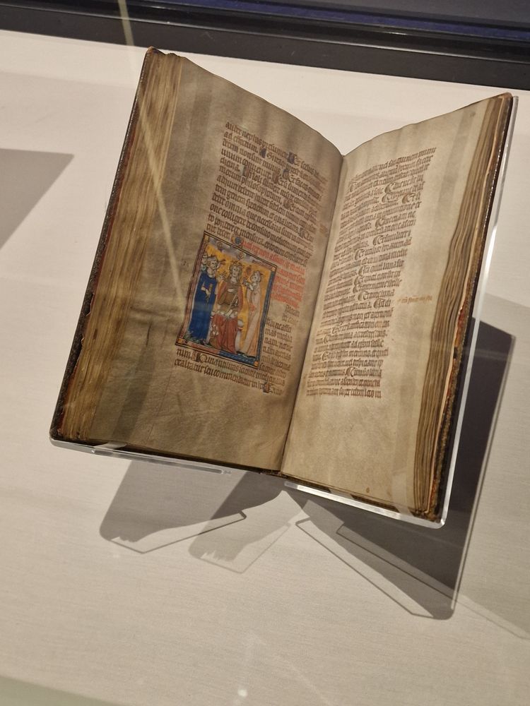 The Secret Book of Secrets from the 14th century, containing information on medicine, ethics and astrology. 