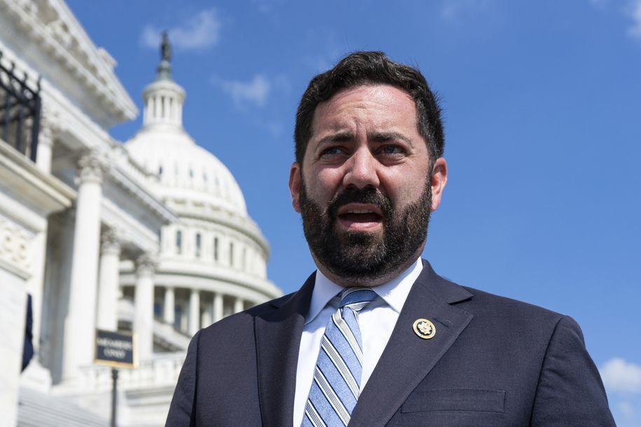 New York Rep. Mike Lawler, a swing-district Republican, struggled to defend his party’s vicious Medicaid cuts during a media appearance on Friday. MSNBC host Joe Scarborough noted that the ...