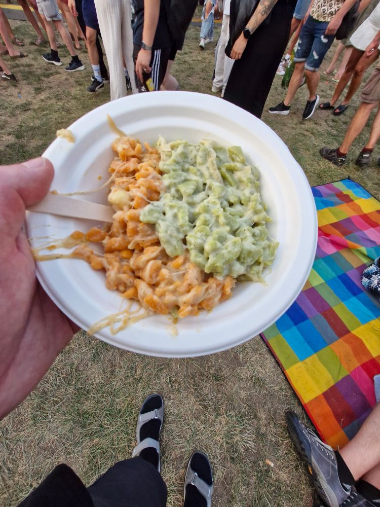 Bunte Käsespätzle