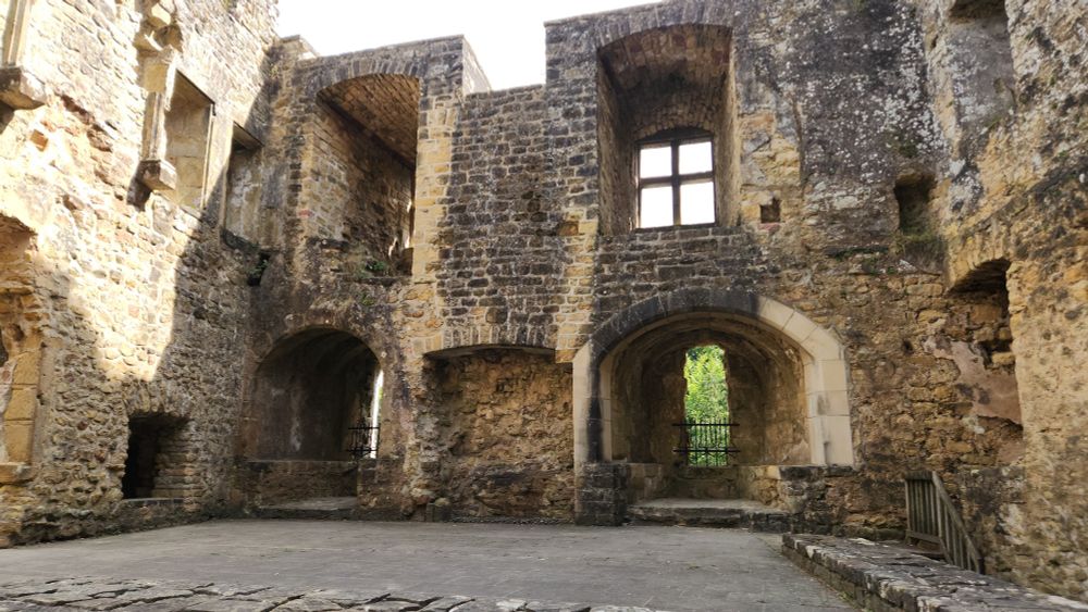 Ruines d’un château fort 3.