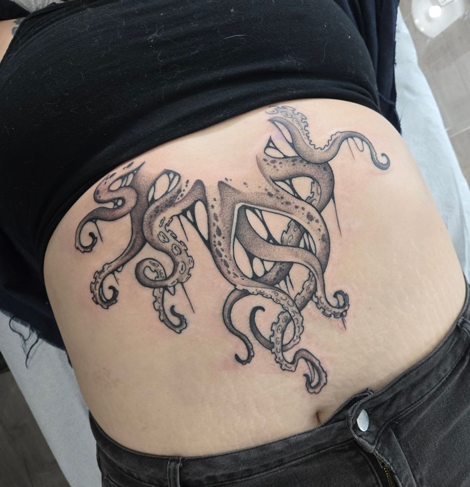 some disembodied tentacles on a torso -- more spooky undersea goodness to come!
