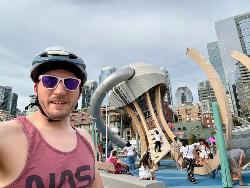 Selfie in front of the jellyfish playground