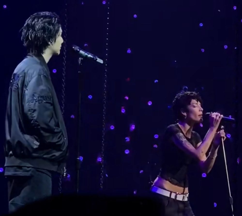 photo of yoongi watching halsey perform suga’s interlude at the agust d tour 
