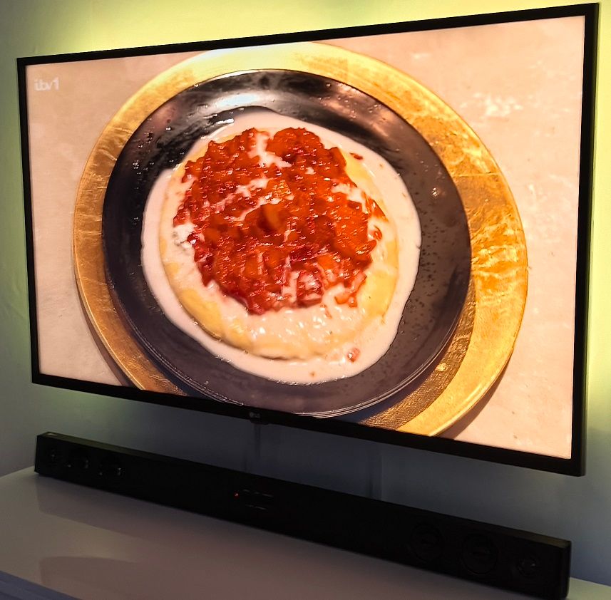 Supposed to be making a vegan crêpe cake with 15 pancakes, whipped coconut milk between layers and on top, then plum compote on that. Both contestants ran out of time.