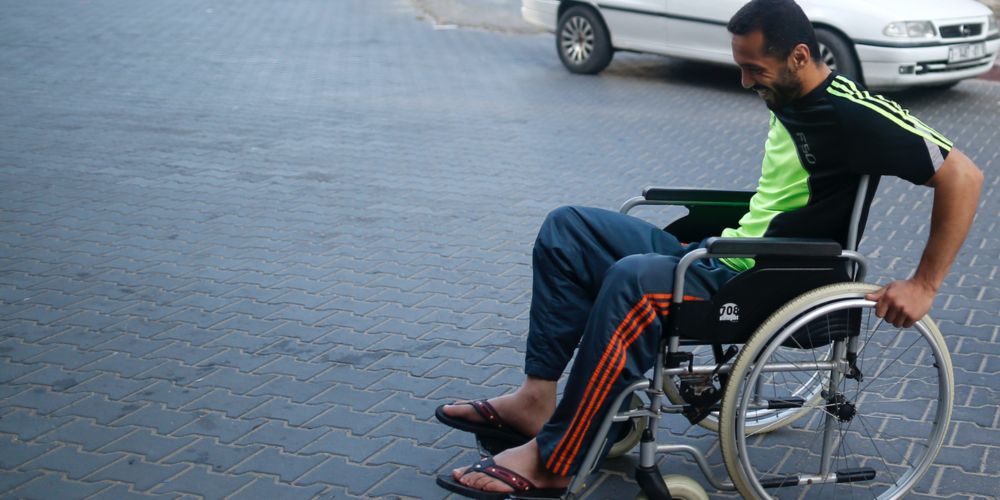 Shot Putter Paralyzed by Israeli Sniper Is Palestine's Lone Paralympian | Common Dreams