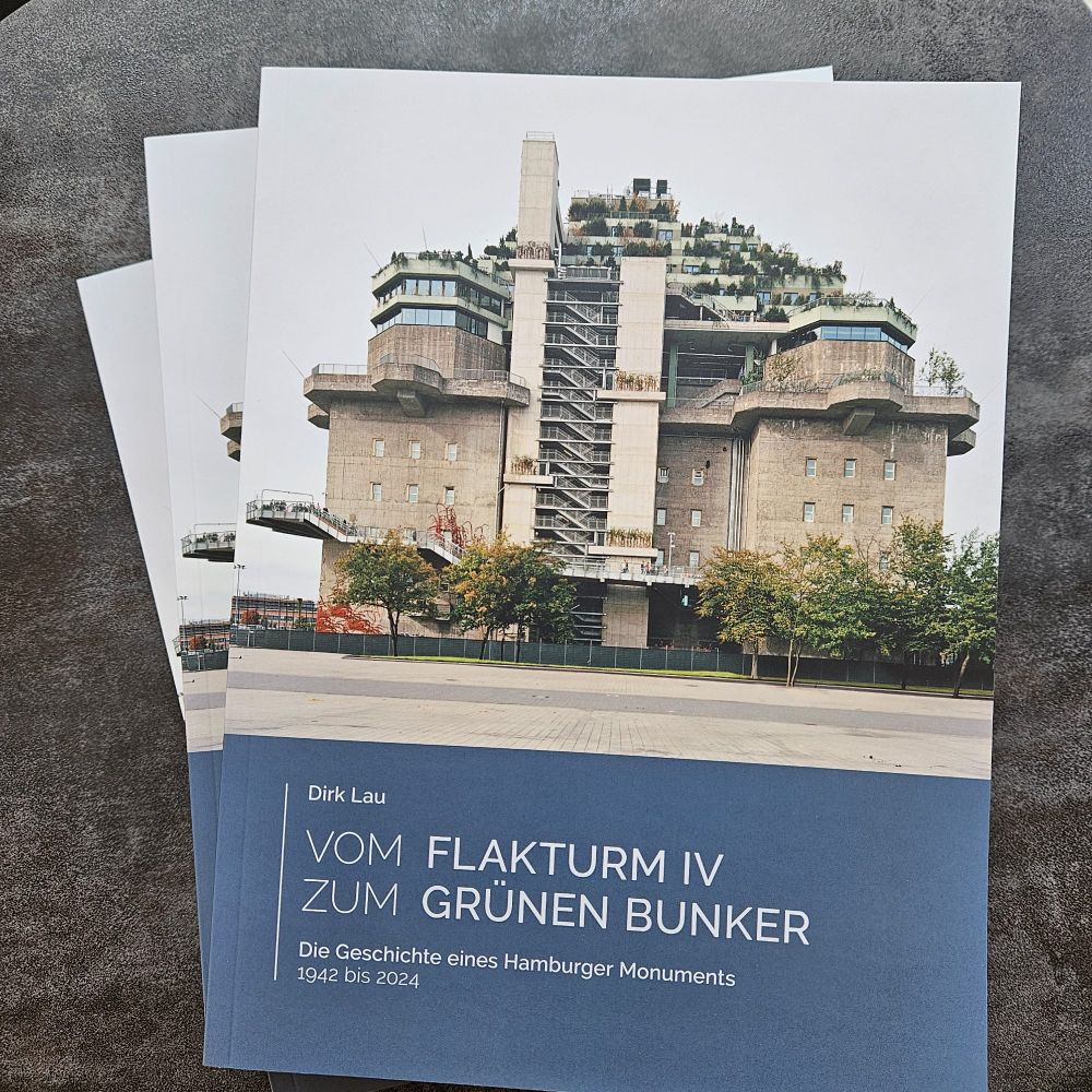 Das Buch "Vom Flakturm IV zum Grünen Bunker" von Dirk Lau aus dem Schaff-Verlag. 