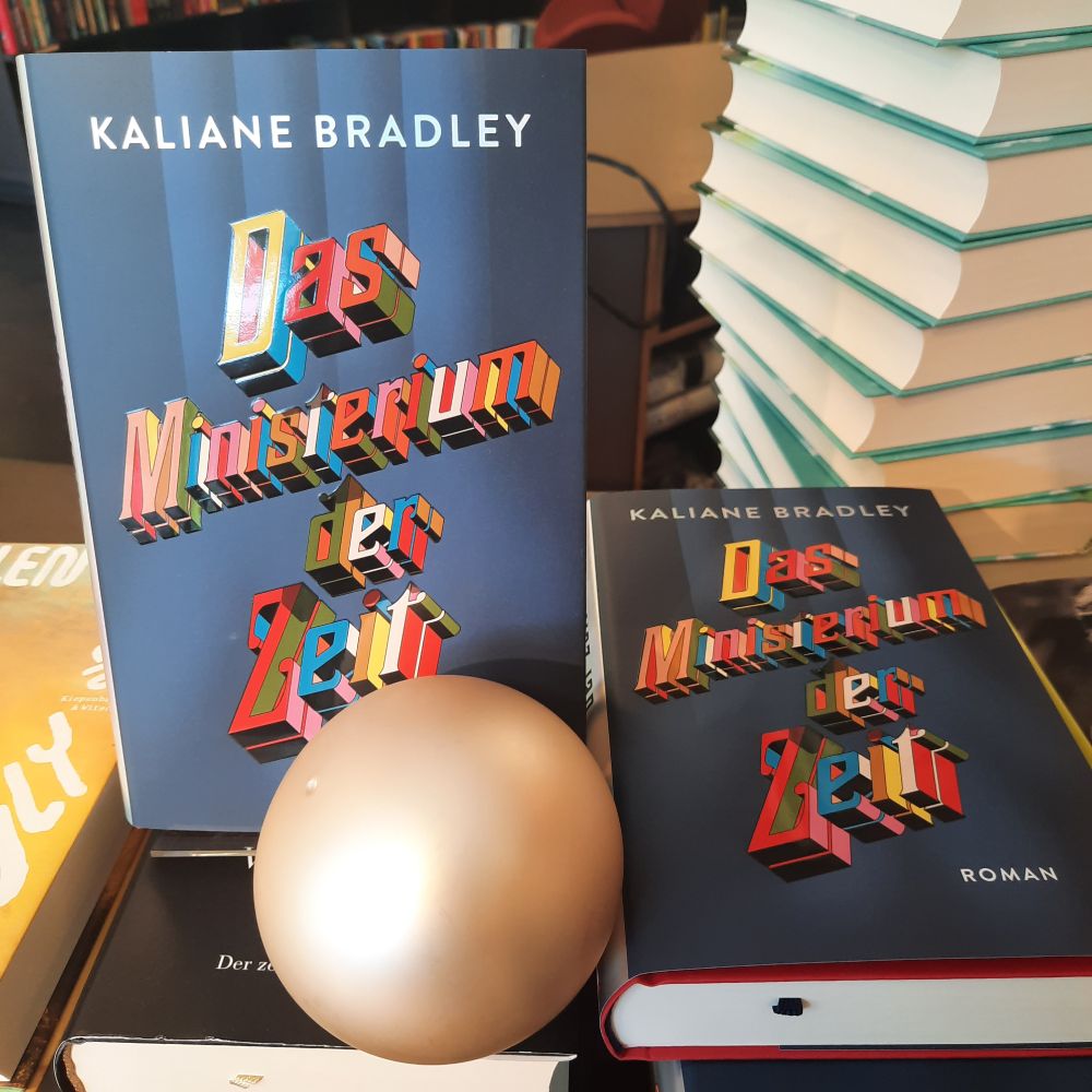 Unsere Buchempfehlung DAS MINISTERIUM DER ZEIT!