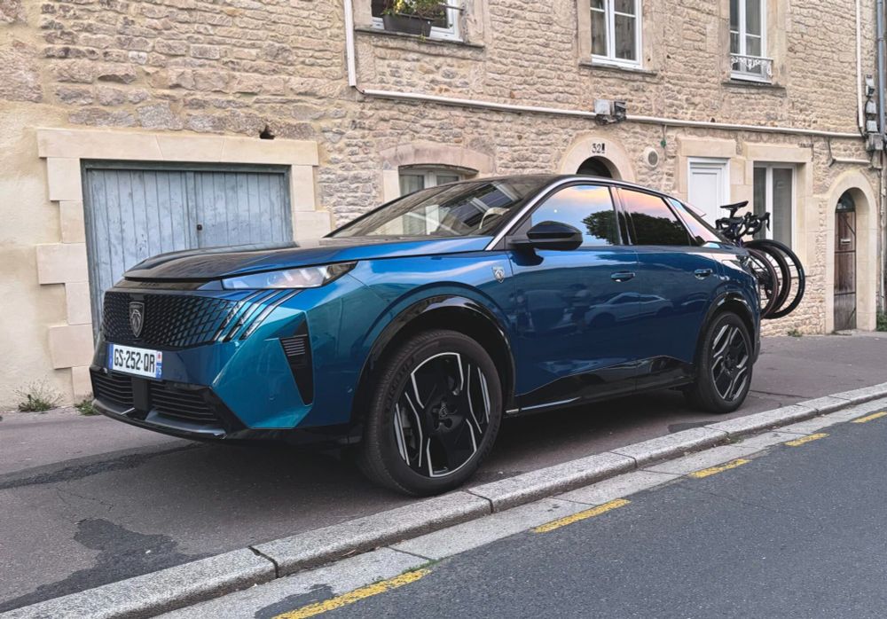 Essai - 2 000 km en Peugeot e-3008 : une autonomie suffisante pour traverser la France ?