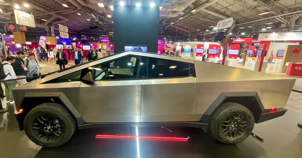 Vous pourrez observer l'étrange Tesla Cybertruck au Mondial de Paris 2024