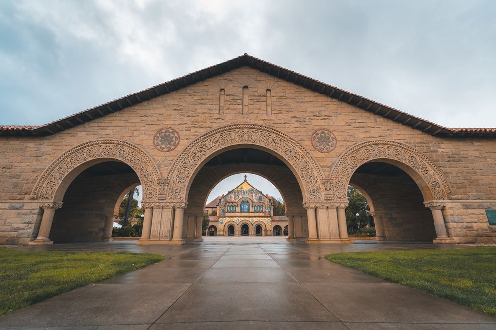 Front view of Stanford University from the Stanford Oval