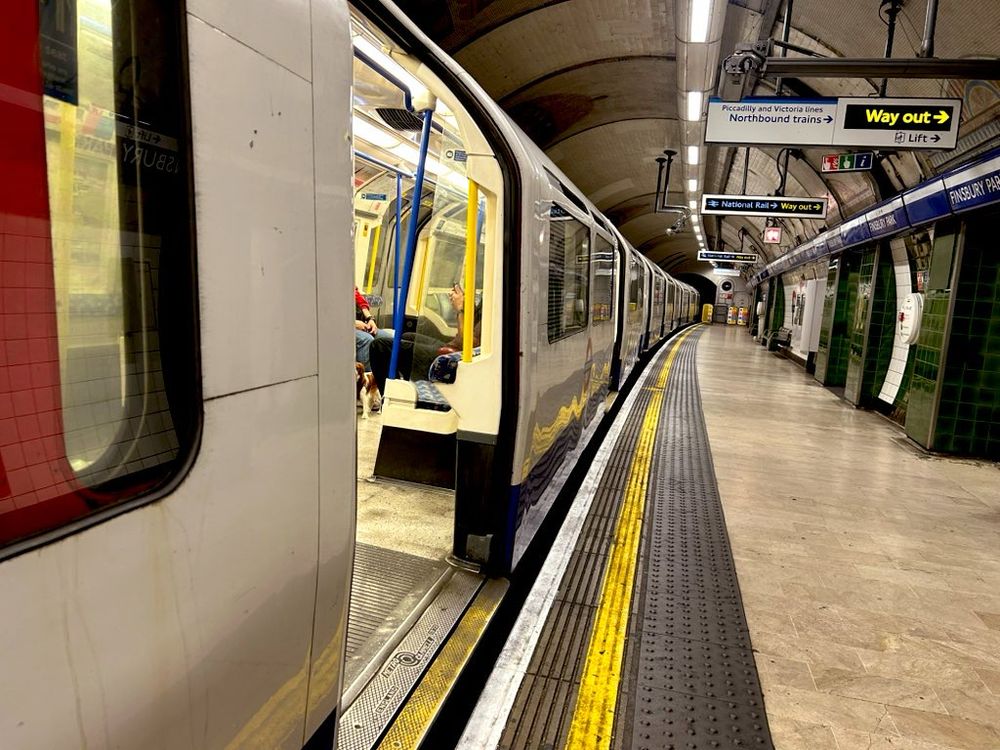Tube carriage 