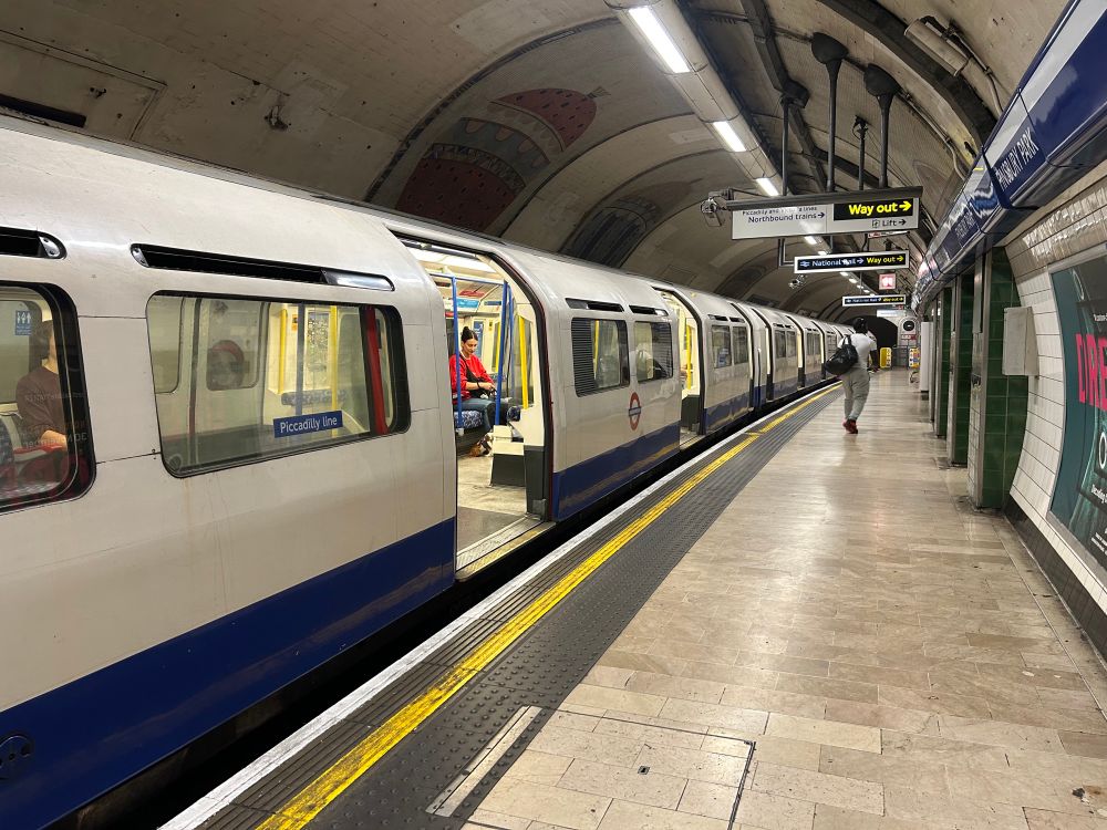 Whole tube carriage 