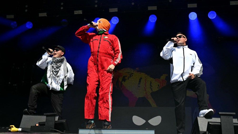 Kneecap Will Not Face Police Action Over Glastonbury Performance - News Beep