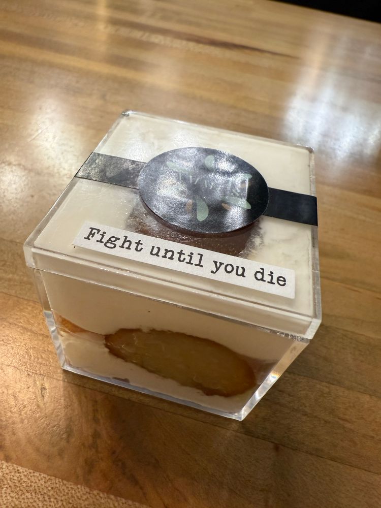 Fight until you die (on a dessert)