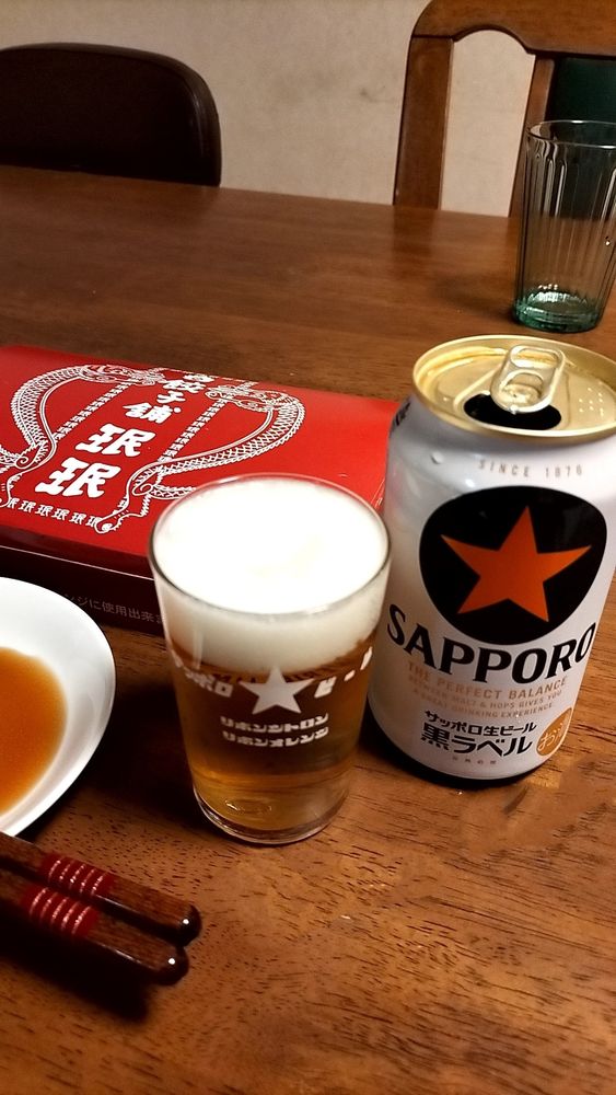 珉珉餃子とサッポロ黒ラベル