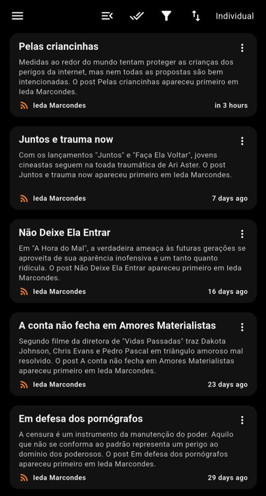Captura de tela de um agregador RSS.
Na interface, de cor preta, é possível ver uma lista de textos da autoria de Ieda Marcondes. 
