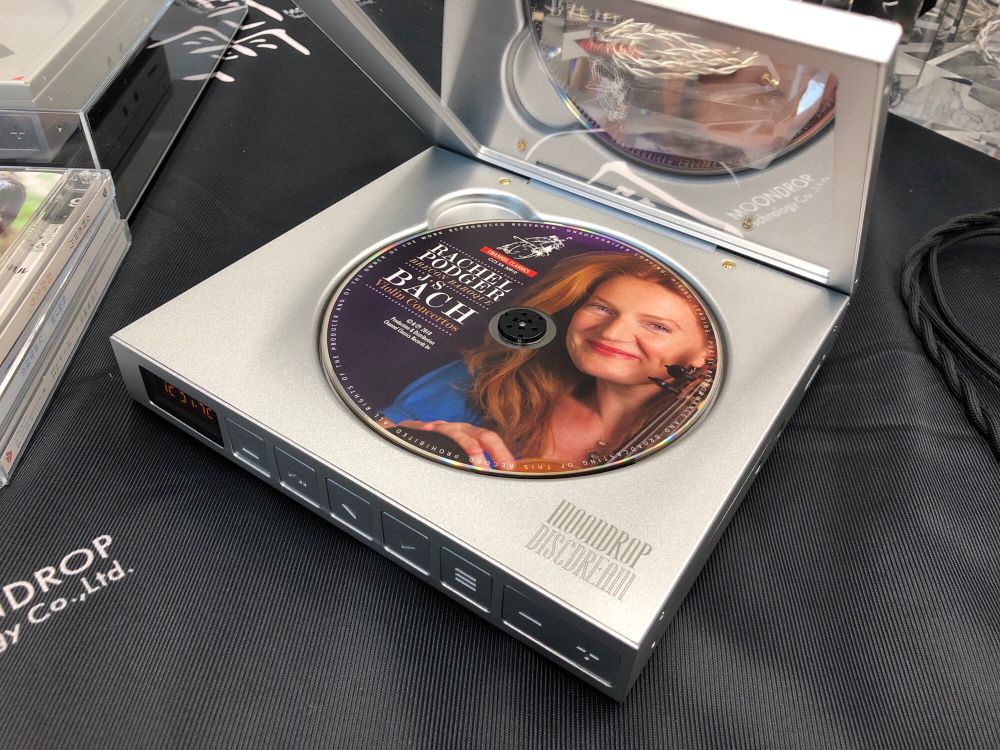 開閉は手動です