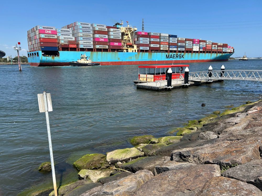 A longer shot of the Punt from the Spotswood Jetty, with a Maersk Line vessel in the background for contrast