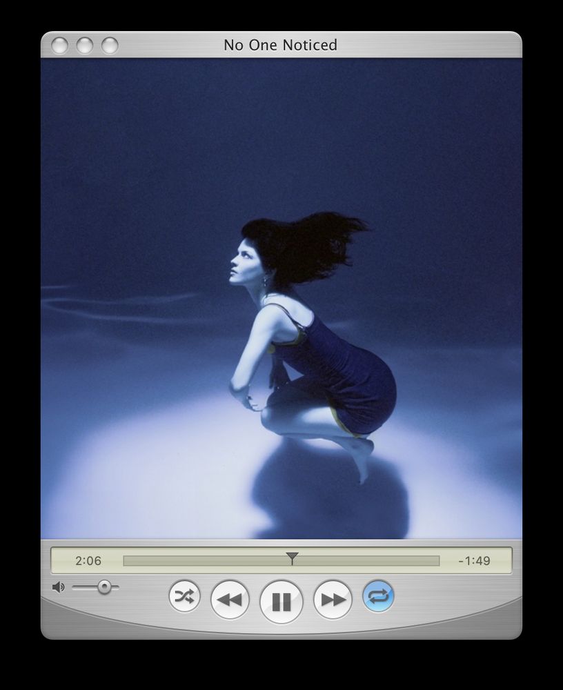 A screenshot of the amazing mac app QuickTune made by Mario Guzman. Showing album artwork for the band The Marías album Submarine. 