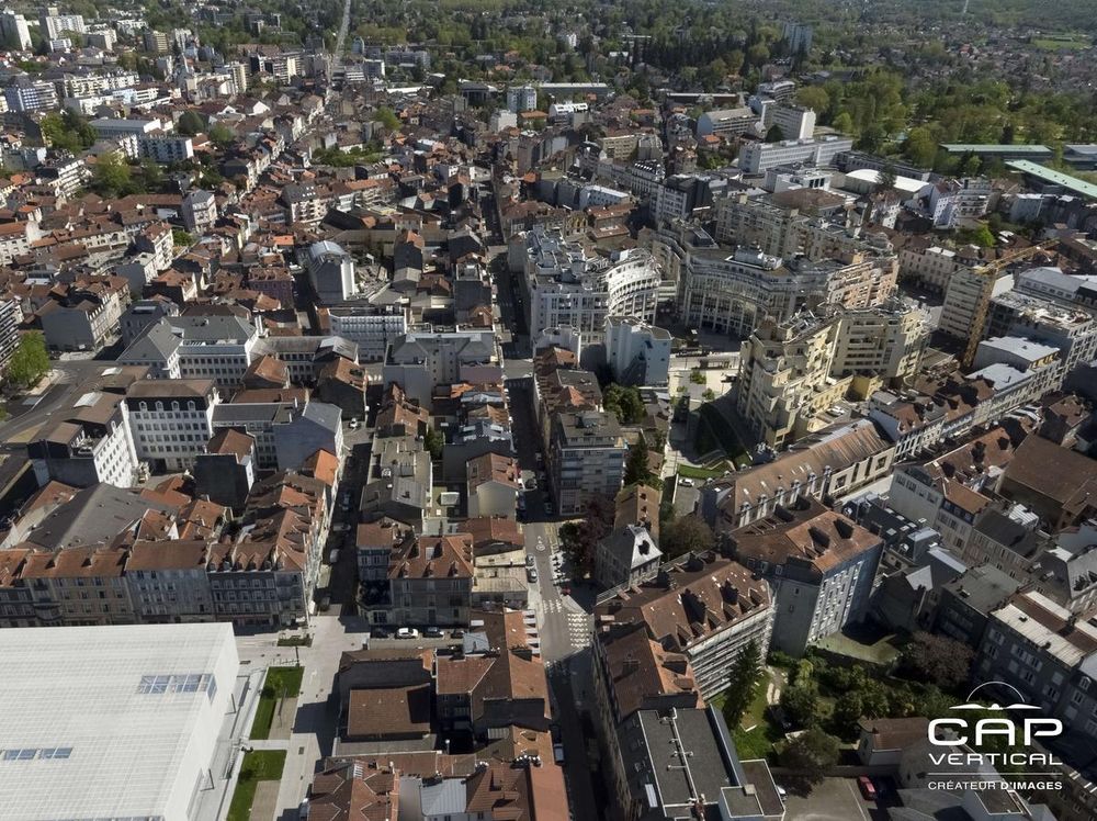 Vue aérienne de la ville de Pau