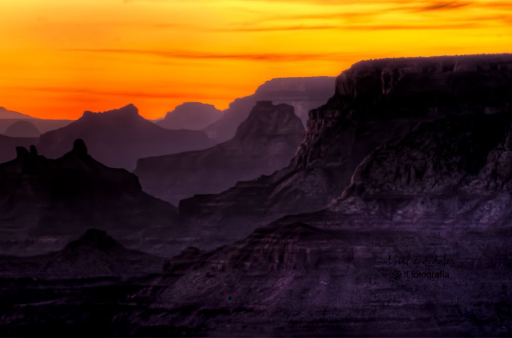 #grandCanyon #northring #nationalParks 
arrived late afternoon and i did not want to miss the shot so i got the late golden sunset

my #scape  ▶️
https://bsky.app/profile/luiscordoba.bsky.social/feed/aaahz7avjwmia

#storytelling #luiscordobapharchive  #art   #picoftheday #earth #mountain #landscape #colorado
 #photographer #eastcoastkin 