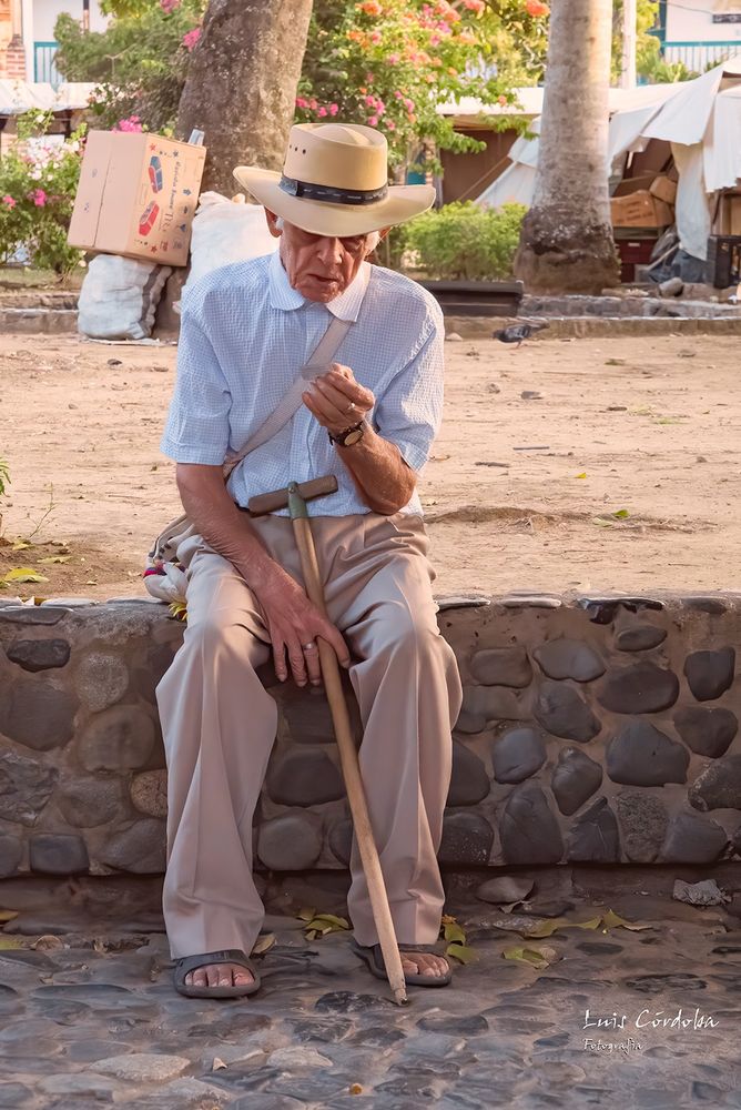 do you still keep your contact book? #storytelling #luiscordobapharchive  #eastcoastkin #portrait  #art   #picoftheday #humansOfBlueSky #humans
 #photographer #santafedeAntioquia⁠
 see my photos here
https://bsky.app/profile/luiscordoba.bsky.social/feed/aaakxjvg42x26