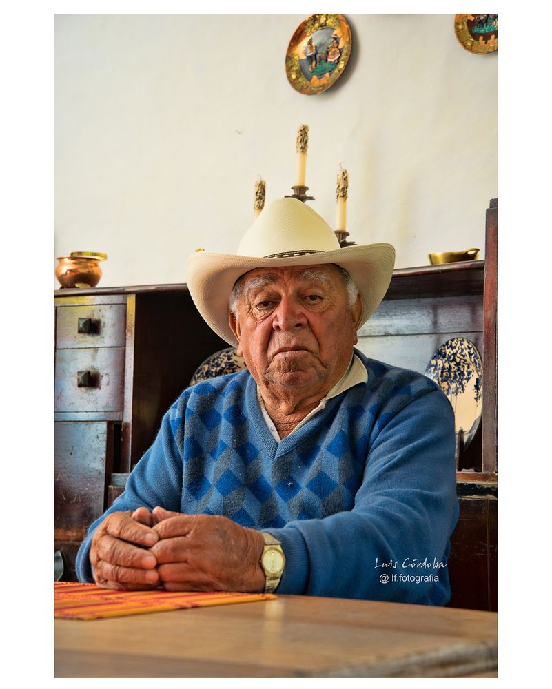 He is one of the many landowners and farmers who harvest coffee for millions of Americans and receives $3 per pound of dried coffee parchment.
my Portraits ▶️ 
https://bsky.app/profile/luiscordoba.bsky.social/feed/aaahz5tnhxgro

#luiscordobapharchive
#portrait 
#friends
#coffee #land #earth
#storytelling
#humansOfBlueSky