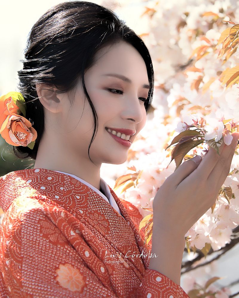 It’s another big weekend in cherry blossom season.
#tokyo #sakura those who are here today would not be here tomorrow. a fallen #cherry #blossom symbolized the end of our short lives #luiscordobapharchive #eastcoastkin #portrait #humans #humansOfBlueSky 
my top photos
https://bsky.app/profile/luiscordoba.bsky.social/feed/aaakxjvg42x26