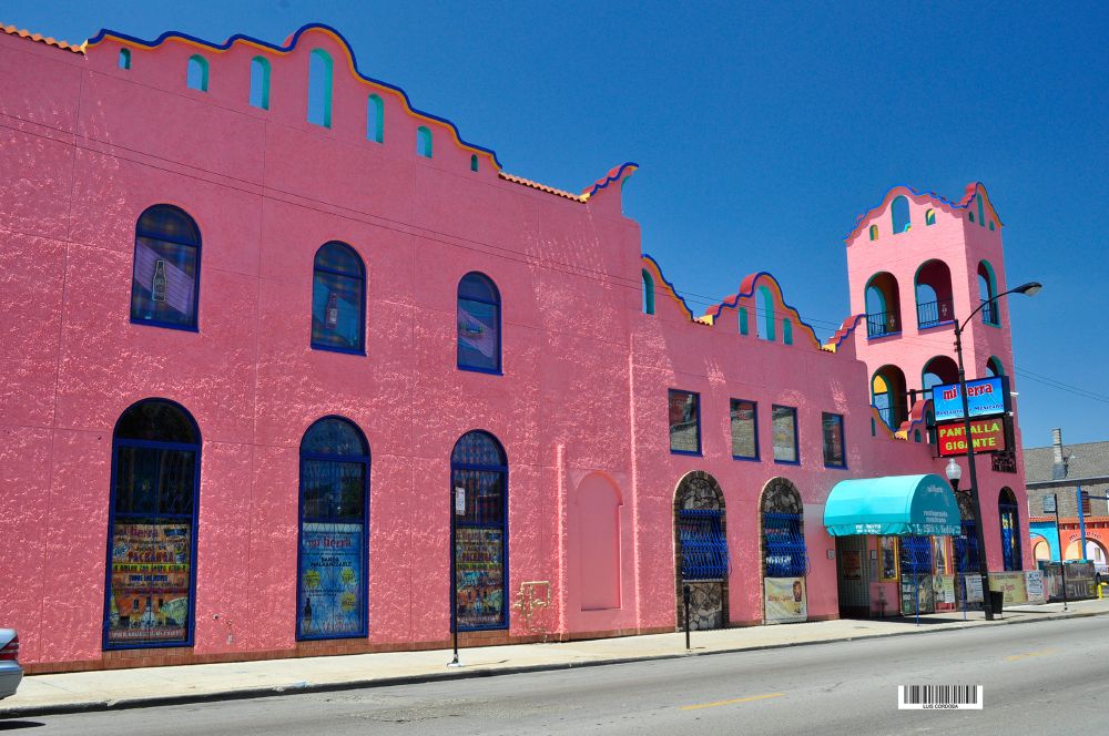 The best taqueria of the corner
(they sell Mexican food),
picturesque neighborhood Pilsen and Little Village, Chicago
 #sutnning #sunday #STREET #URBANGAZE  #CITYSCAPE 
#awesome  #mexican #architecture 
visit my top photos here
https://bsky.app/profile/did:plc:gkdzhhasll5lweby2pnakh3c/feed/aaakxjvg42x26