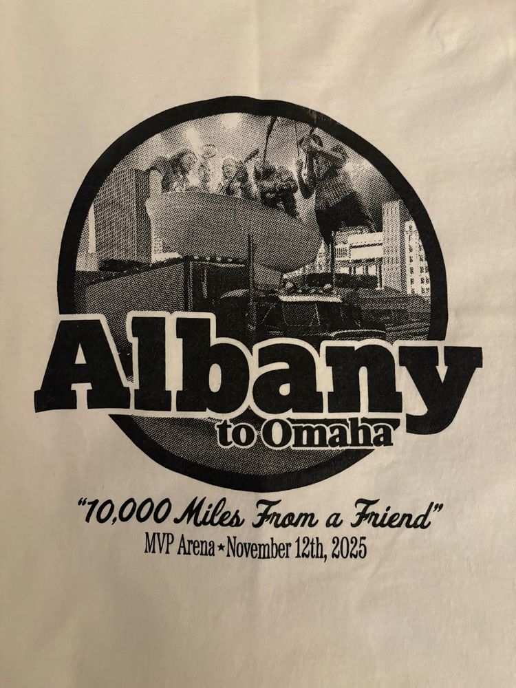 Close up of Billy Strings 10,000 miles from a friend tee