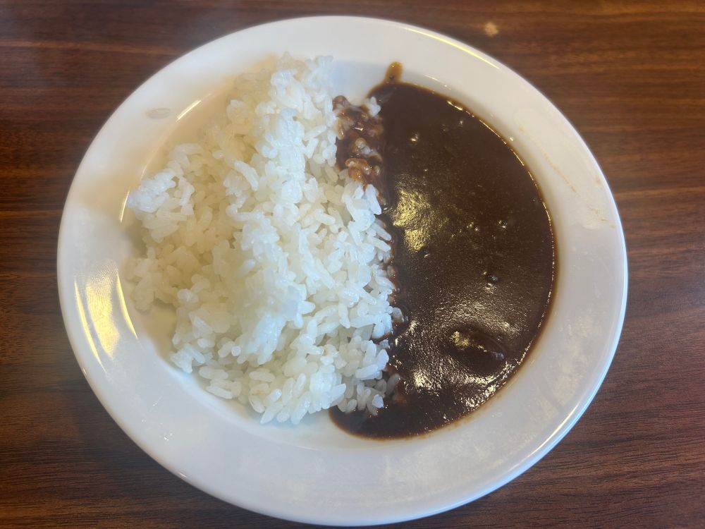 食べ放題の黒カレー