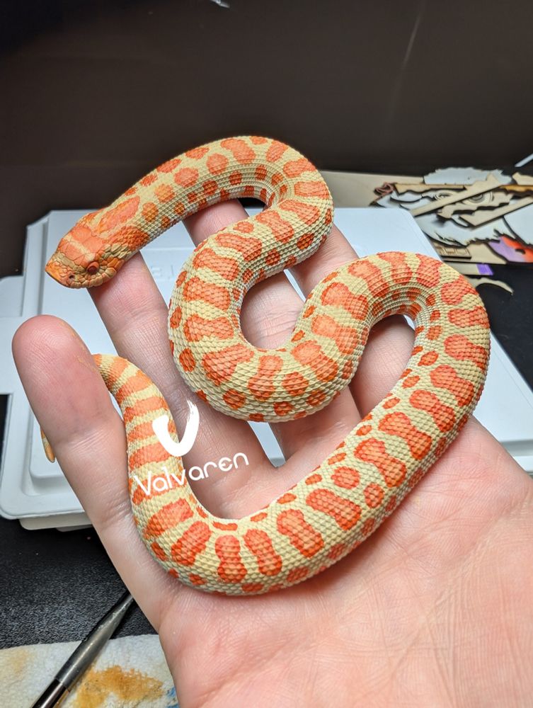Hognose figurine. 