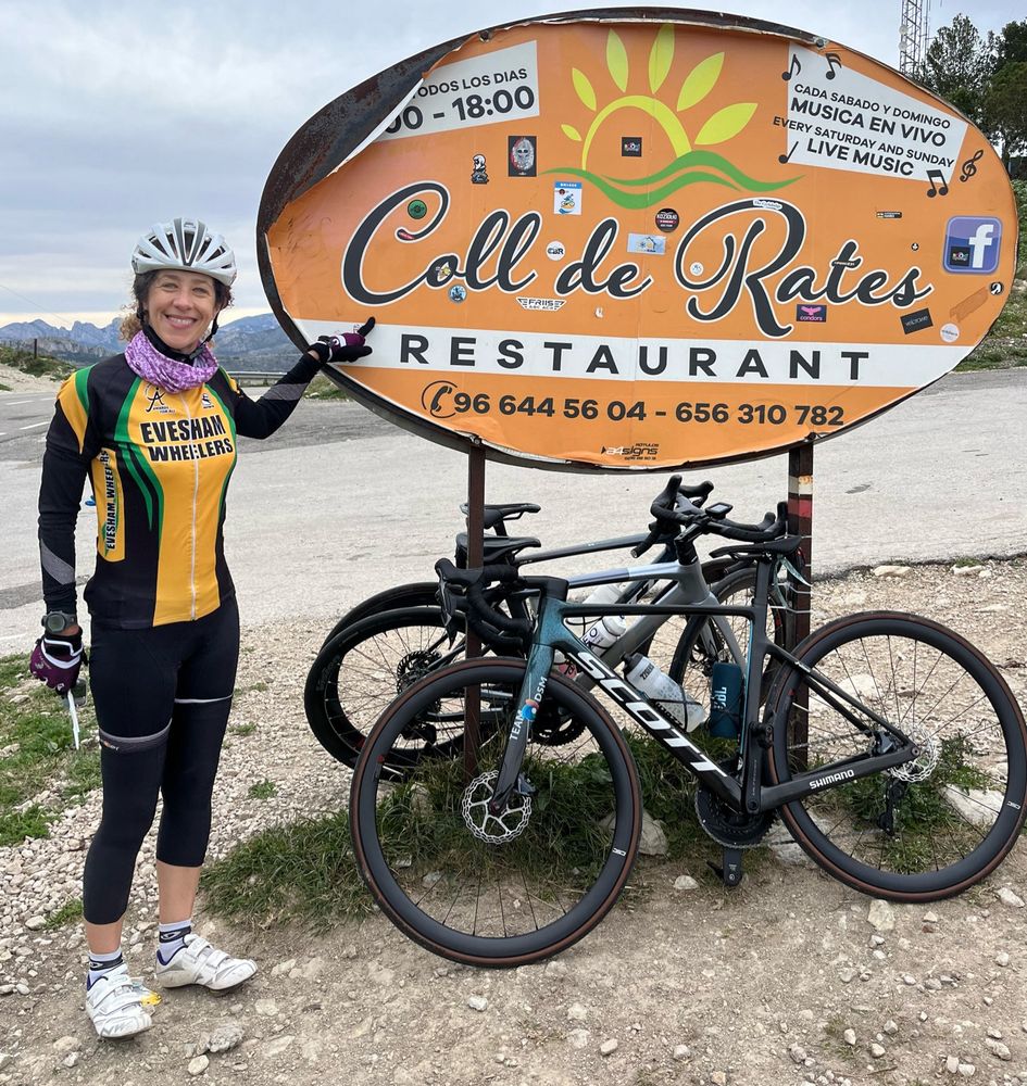 Me by sign saying Coll de Rates