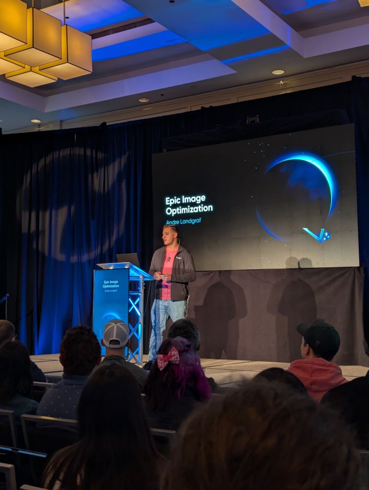 Andre Landgraf on stage at Epic Web Conf