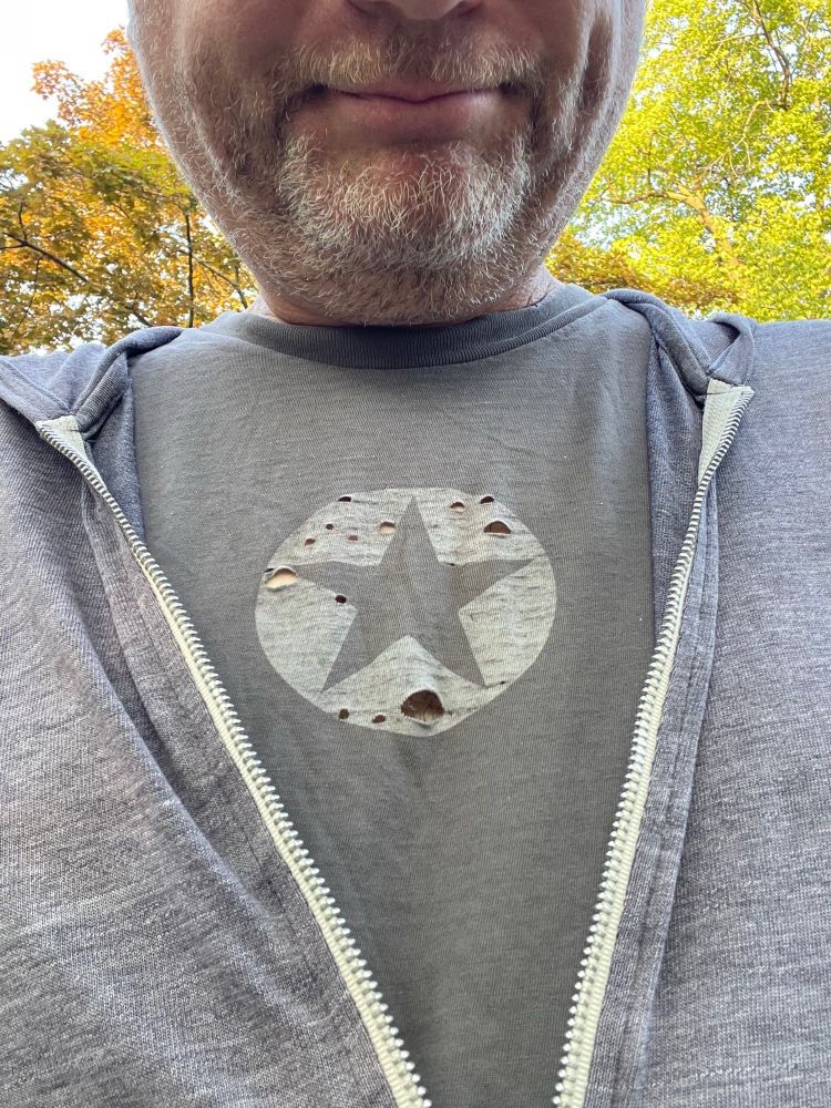 DF t-shirt that’s falling apart and used image to prod Gruber to printing new t-shirts - finally happened after over a year. 